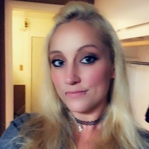 Meet your Posher, Leanne